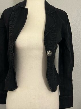Black Women's Fitted Single-Button Jacket